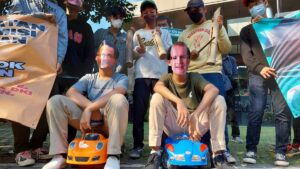 Aksi Teatrikal Kentongan Dukung KPK-BPK Usut Tuntas Dugaan Korupsi Formula E