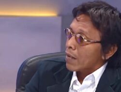 Sebelum Demokrat Berdemo, Belajar Dulu Matematika dan Sejarah