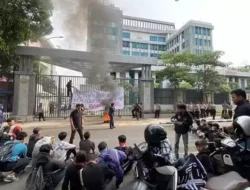 Mahasiswa Bandung Geruduk Kejati, Tolak Asas Dominus Litis dalam Revisi UU Kejaksaan