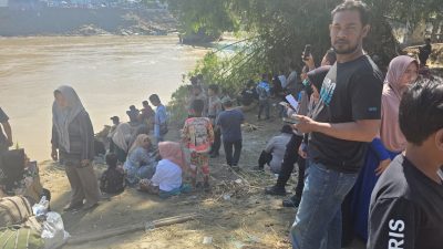Setelah Lima Hari Tanpa Kabar, Korban Banjir Aceh Tersambung Kembali Berkat Polri