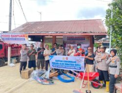 Baintelkam Polri Bagikan Ribuan Alat Penanggulangan Bencana ke Sumbar