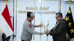 Unissula Anugerahi Wakapolri Penghargaan The Visionary Leader of National Security atas Penguatan SDM dan Inovasi Kepolisian