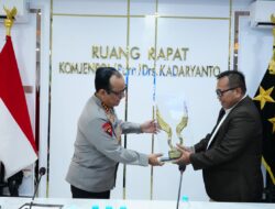 Unissula Anugerahi Wakapolri Penghargaan The Visionary Leader of National Security atas Penguatan SDM dan Inovasi Kepolisian