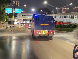 Abu Anak Krakatau Menyebar Luas, Brimob Turunkan AWC ke Sejumlah Titik